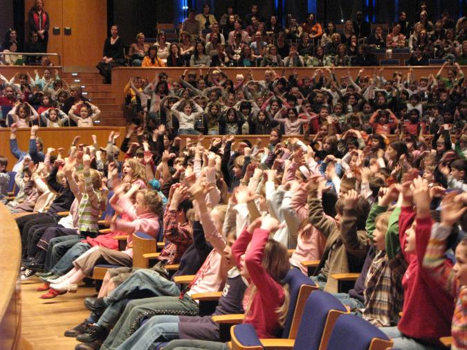 Kinder beim SingPause-Konzert in der Düsseldorfer Tonhalle 2025