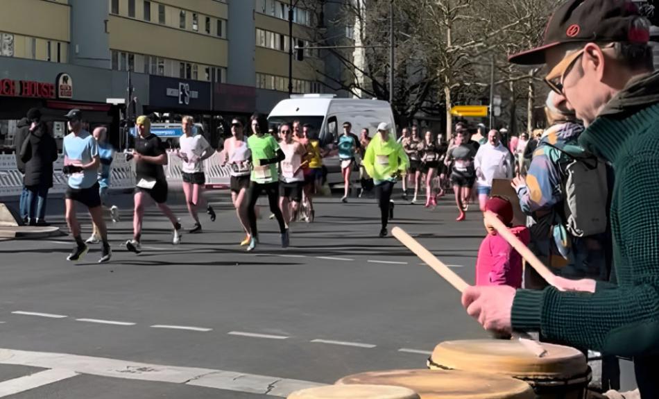 Musiker beim BMW Berlin-Marathon