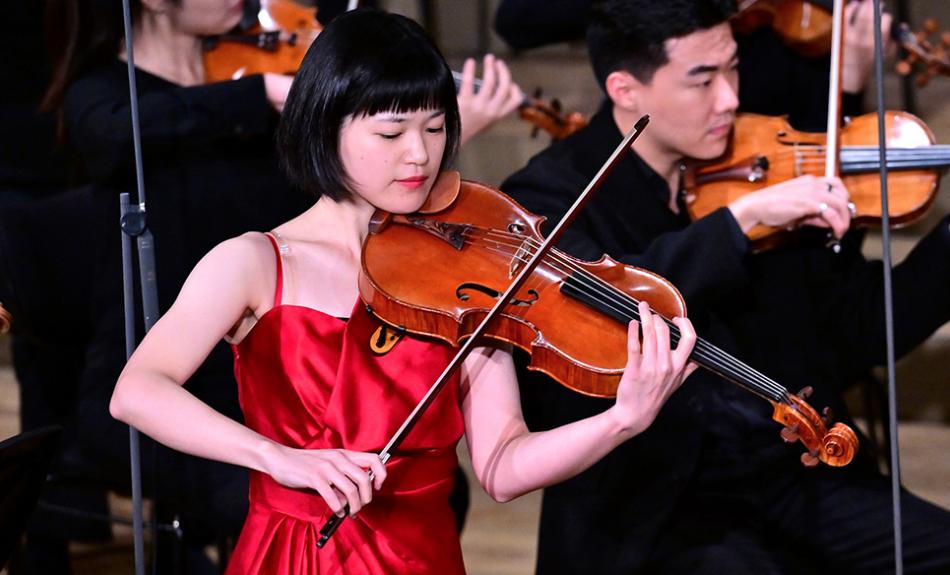 Abbildung: Künstlerinnenfoto