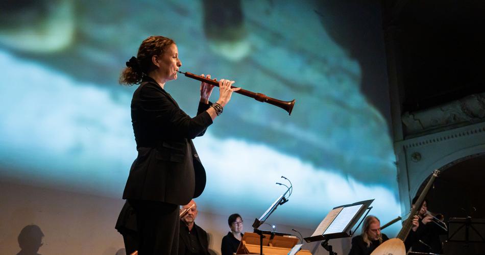 DIe Oboistin Katharina Bäuml mit dem Ensemble Capella de la Torre