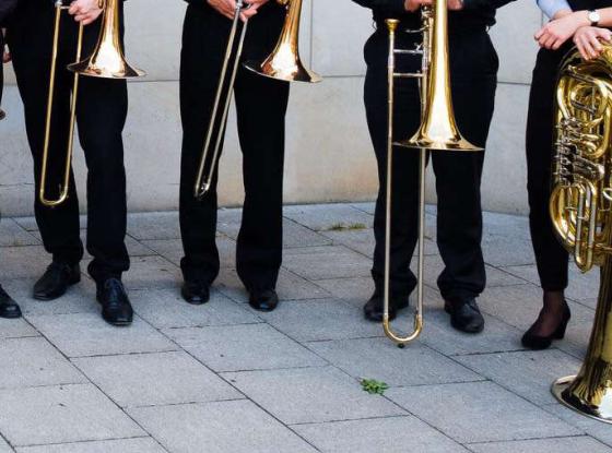 Mitglieder der Blechbläsergruppe des Oldenburgischen Staatsorchesters (Ausschnitt).