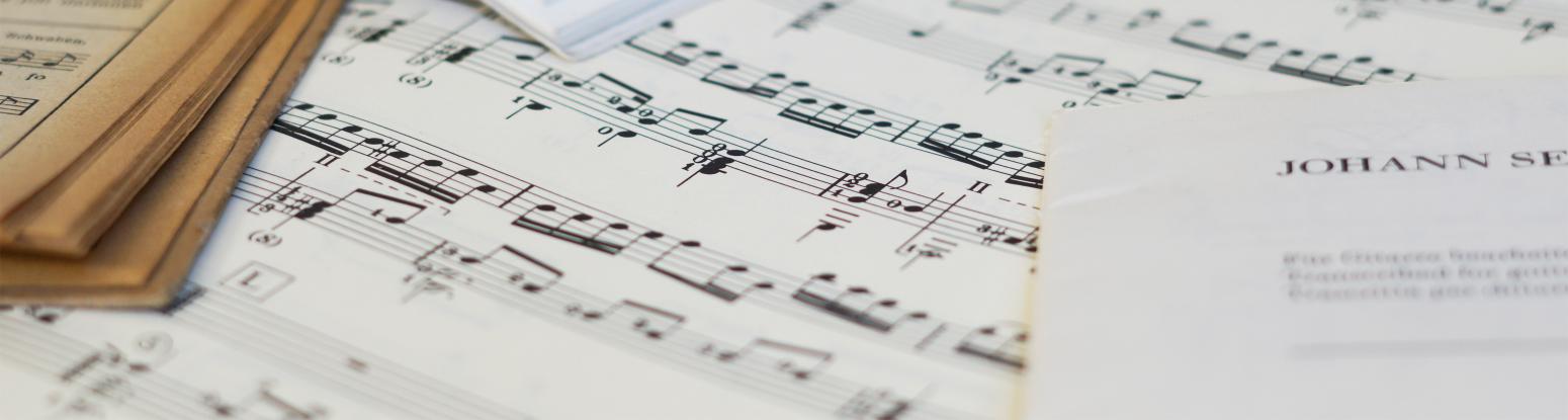 Teaserfoto: verschiedene Notenausgaben